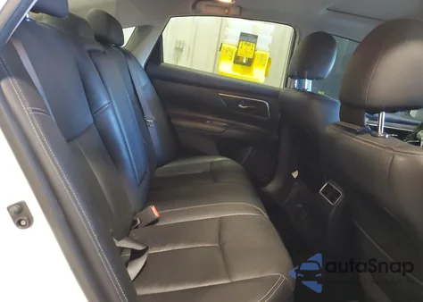 2016 Nissan Altima 2.5 из США, поврежденный, VIN 1N4AL3AP9GC176617